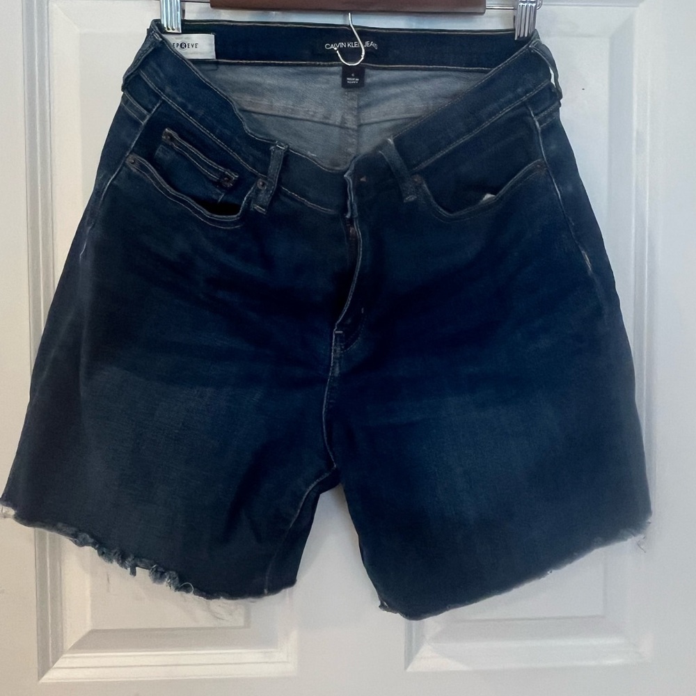 Calvin Klein Jean Shorts Distressed High-Waisted | Size 8 |